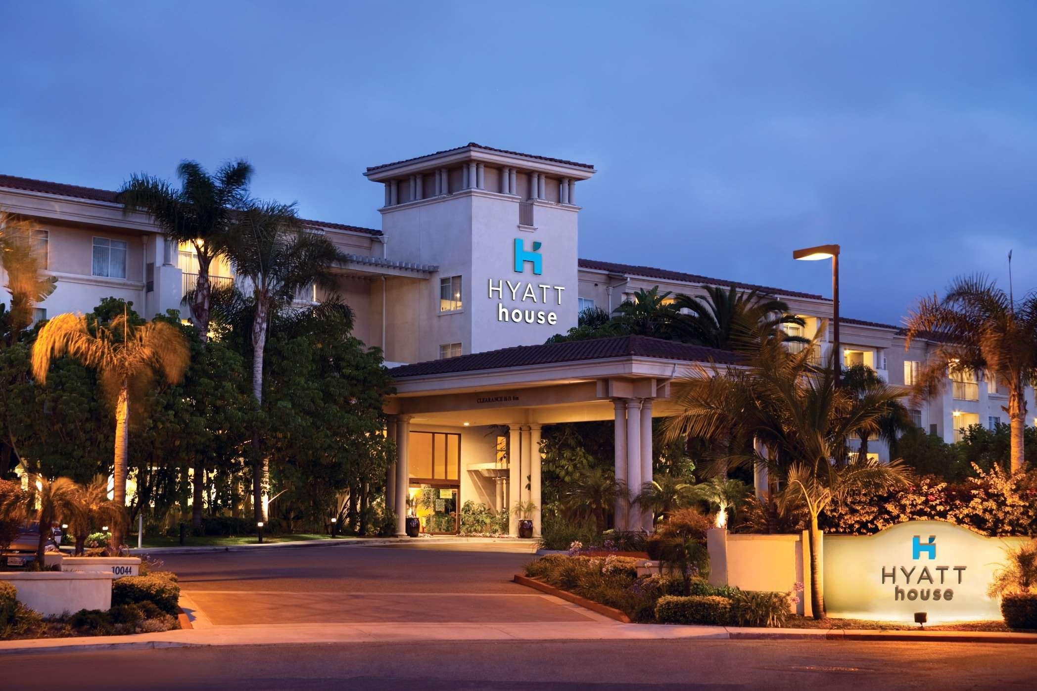 Hyatt House San Diego Sorrento Mesa Hotel Exterior photo